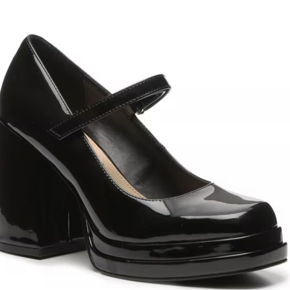Steve Madden Nylo Mary Jane Pump